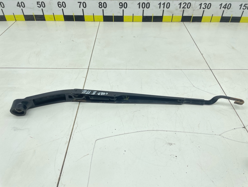 Поводок стеклоочистителя передний левый, 2000 рублей, Пермь