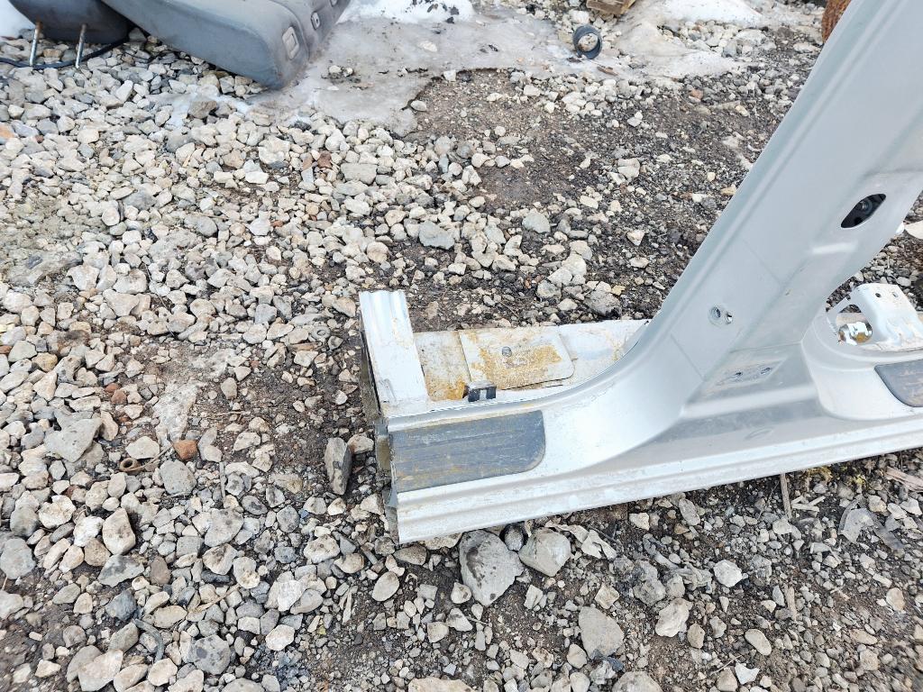 Порог со стойкой правый, 6000 рублей, Пермь