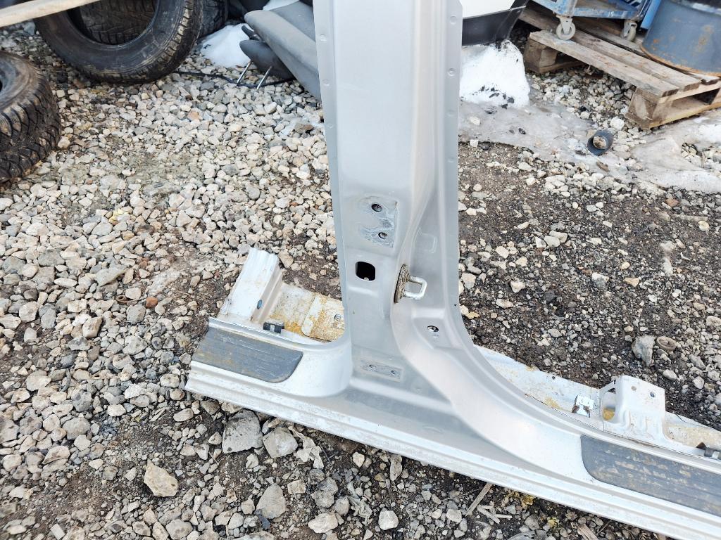 Порог со стойкой правый, 6000 рублей, Пермь