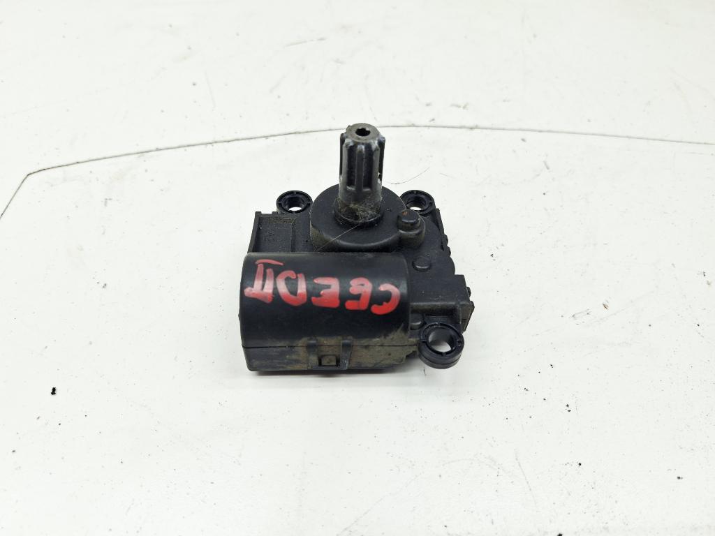 Моторчик заслонки печки, 1000 рублей, Пермь