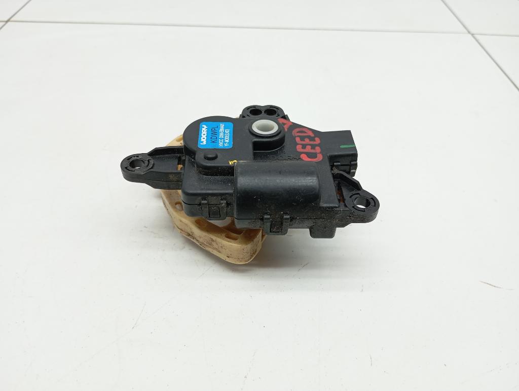 Моторчик заслонки печки, 1000 рублей, Пермь