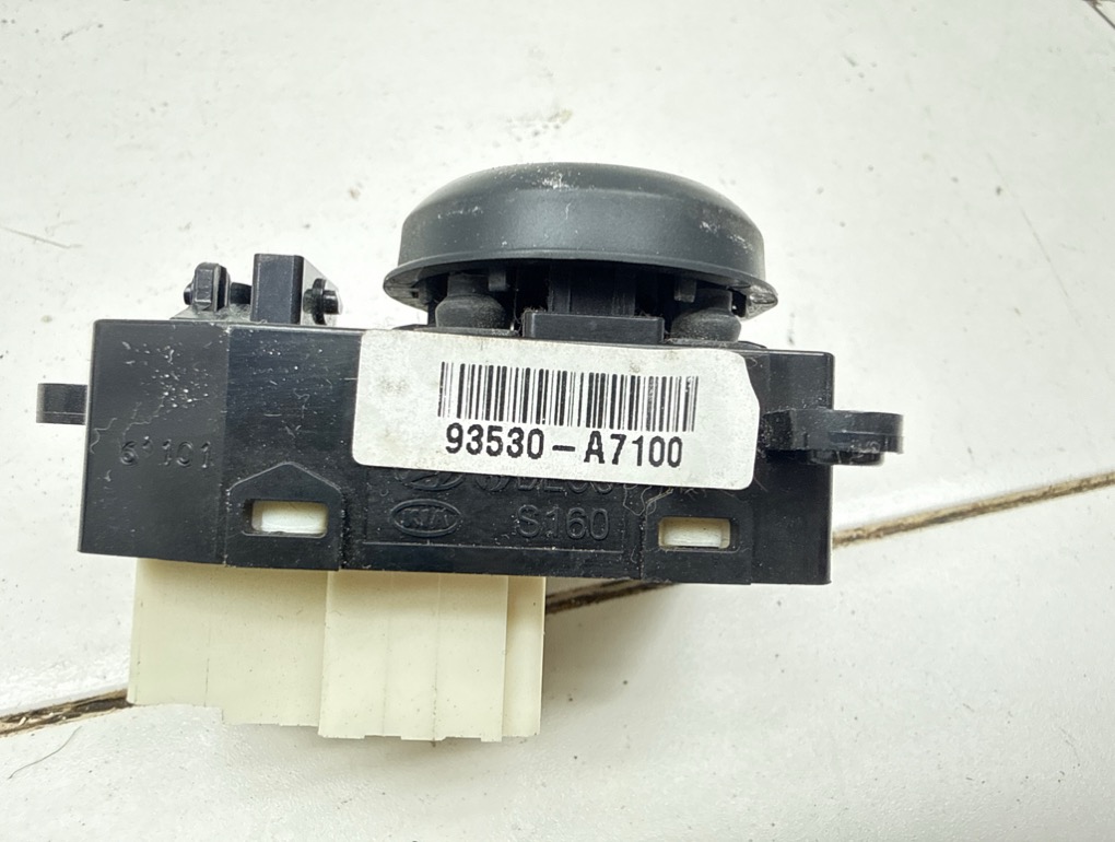 Переключатель регулировки зеркала, 1000 рублей, Пермь