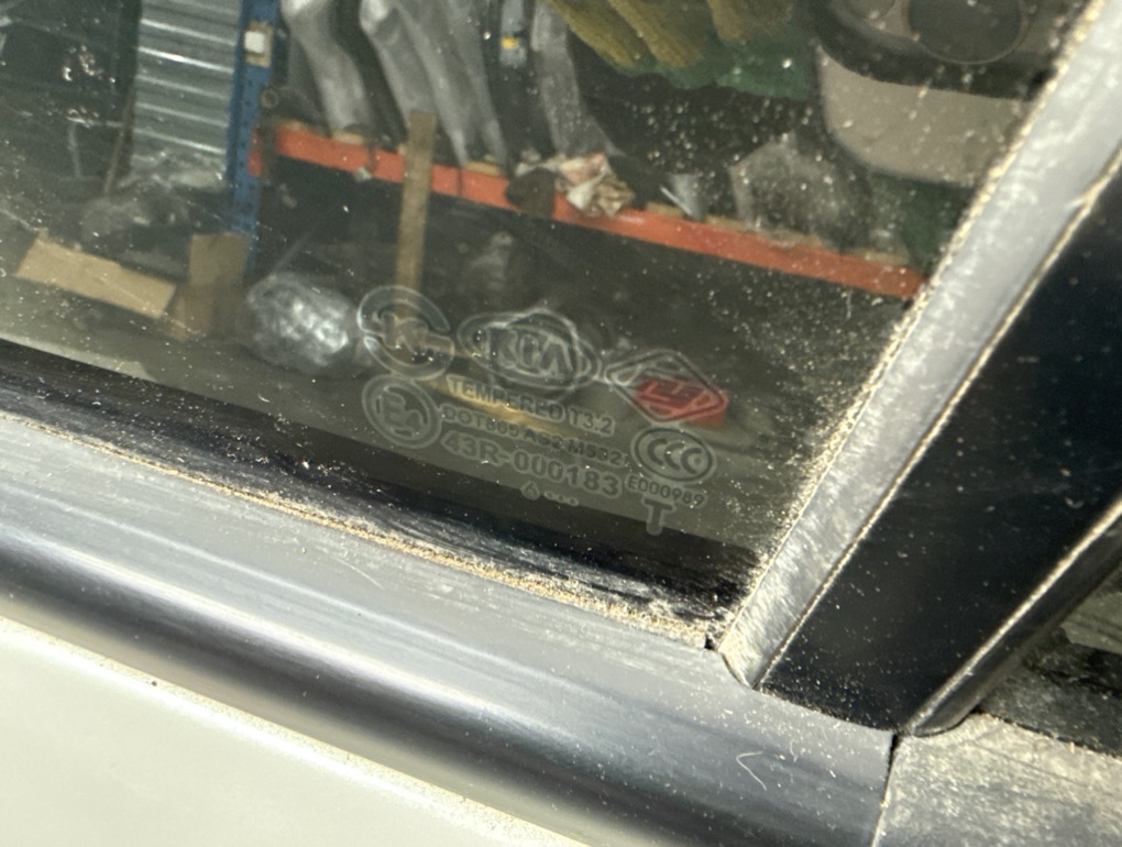 Стекло двери задней левой, 4000 рублей, Пермь