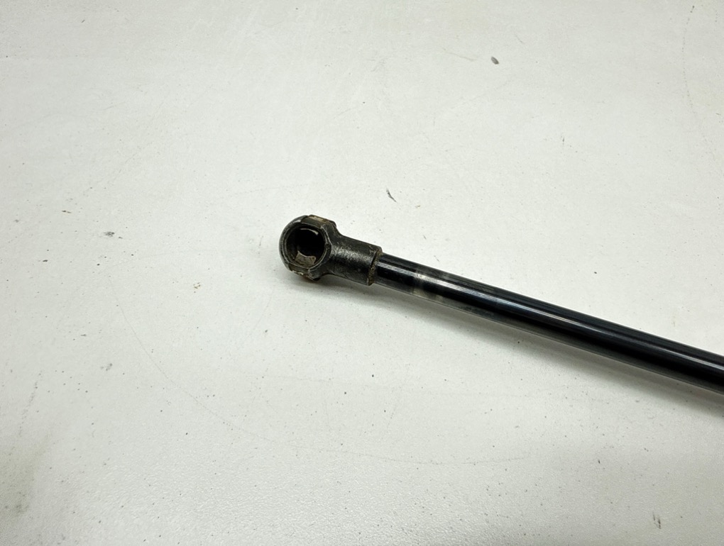 Амортизатор капота, 1000 рублей, Пермь