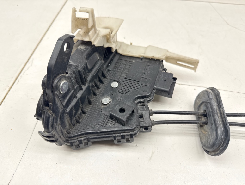 Замок двери передней правой, 4000 рублей, Пермь