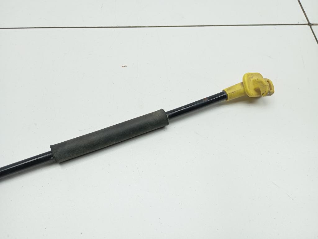 Держатель капота, 1000 рублей, Пермь