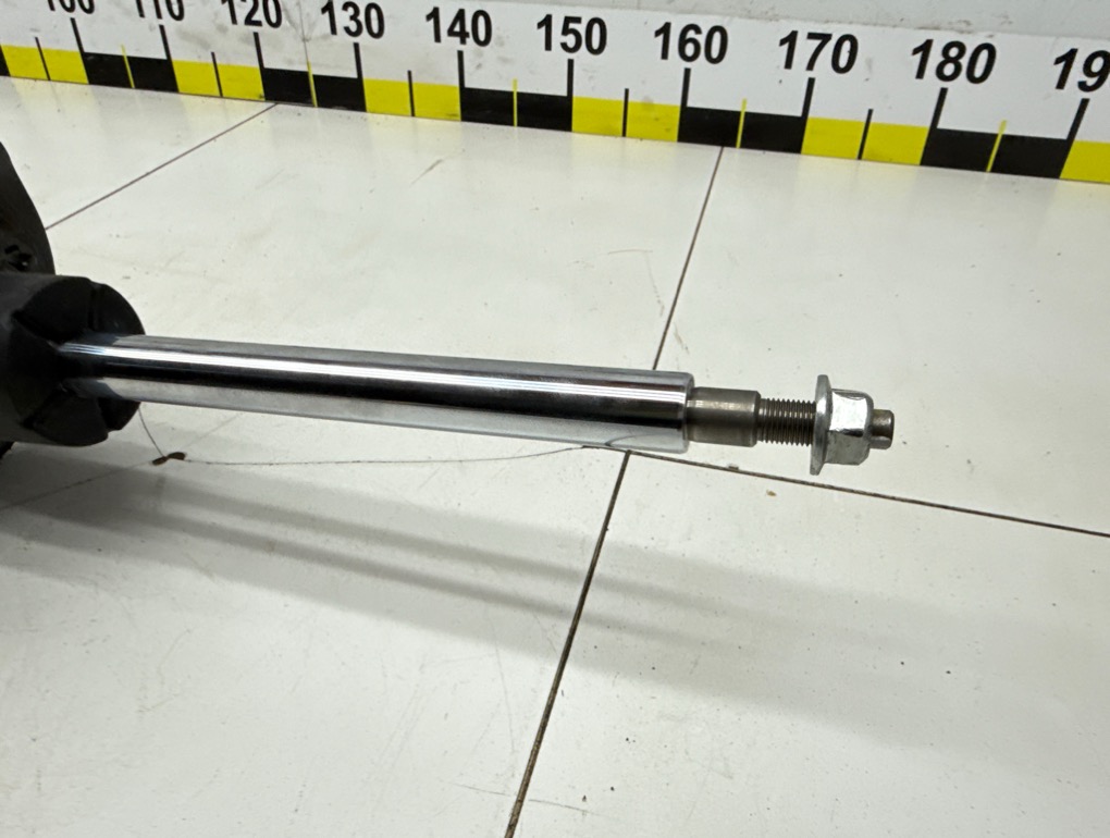 Амортизатор передний правый, 6000 рублей, Пермь