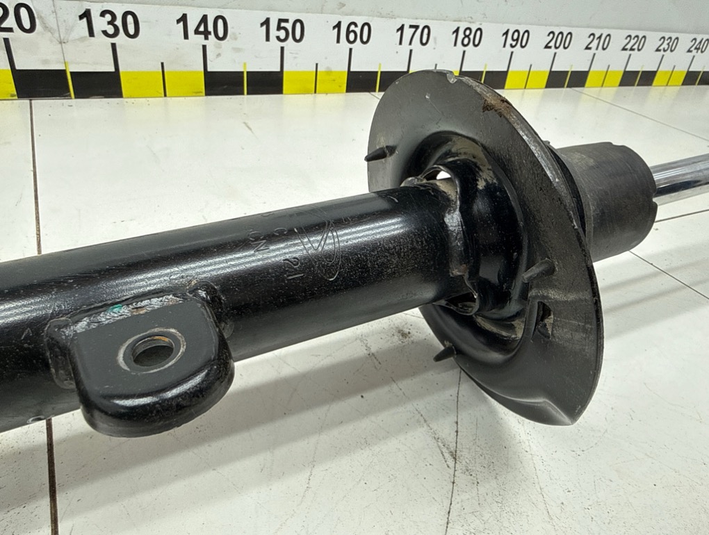 Амортизатор передний правый, 6000 рублей, Пермь
