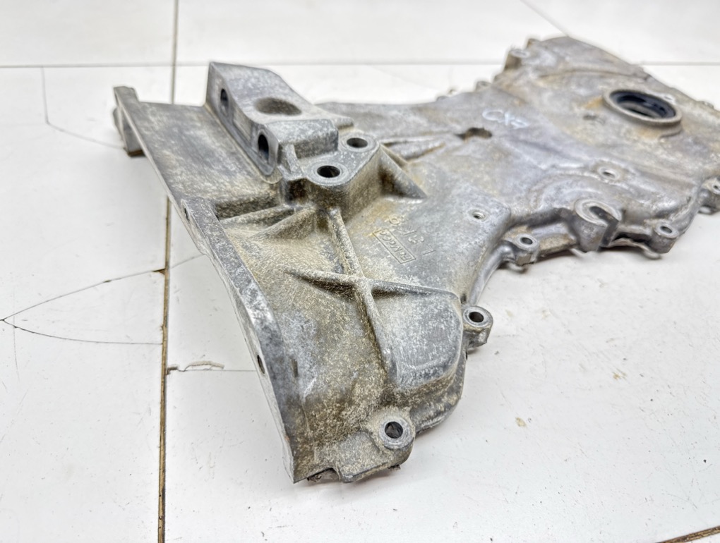 Крышка двигателя передняя, 2000 рублей, Пермь