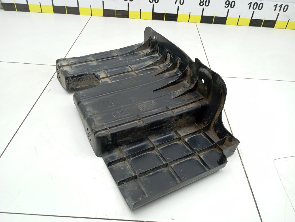 Пыльник двигателя боковой правый, 1500 рублей, Пермь