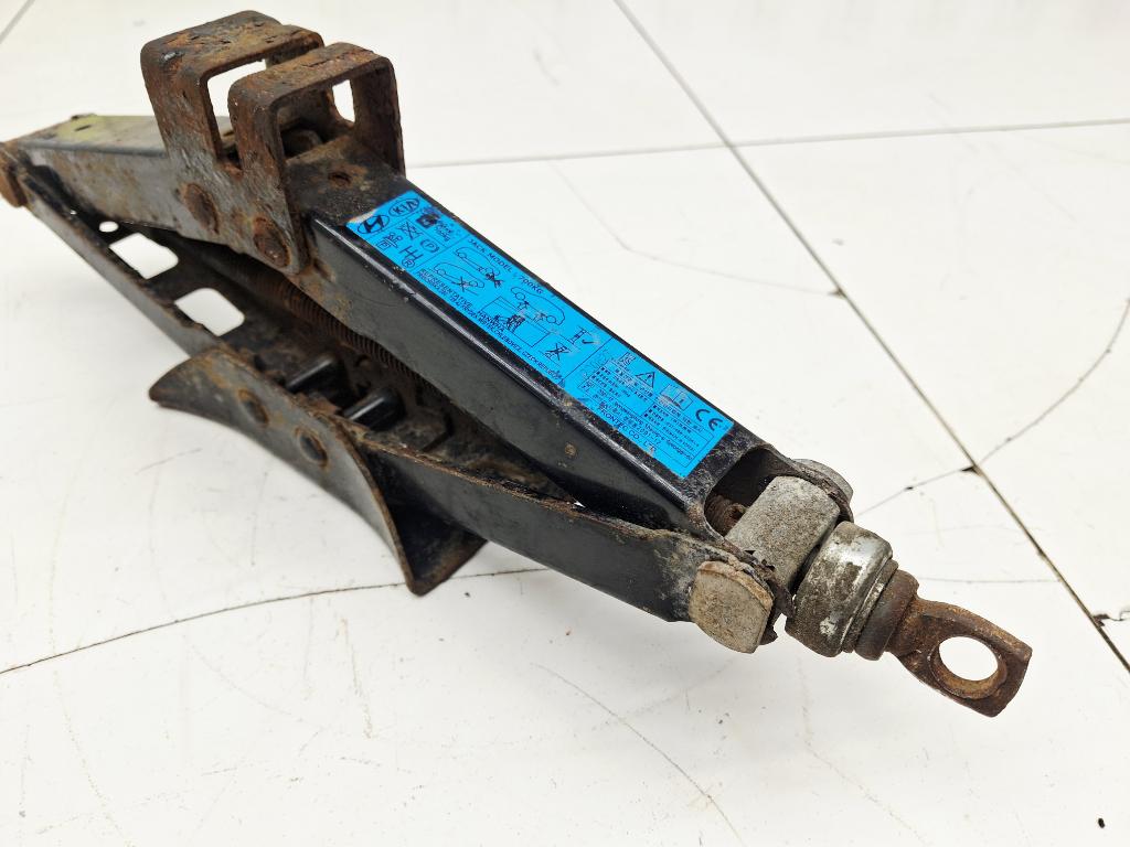 Домкрат, 2000 рублей, Пермь