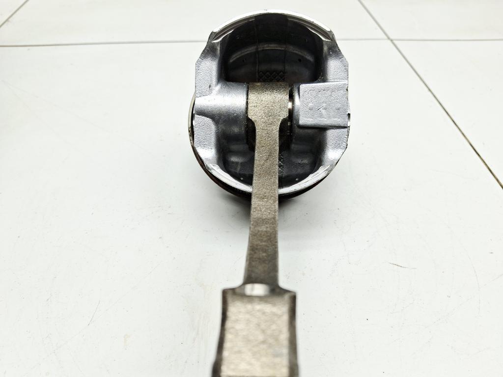 Поршень с шатуном, 2000 рублей, Пермь