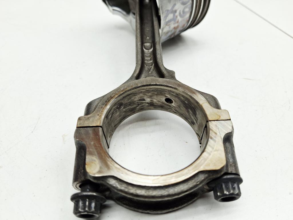 Поршень с шатуном, 2000 рублей, Пермь