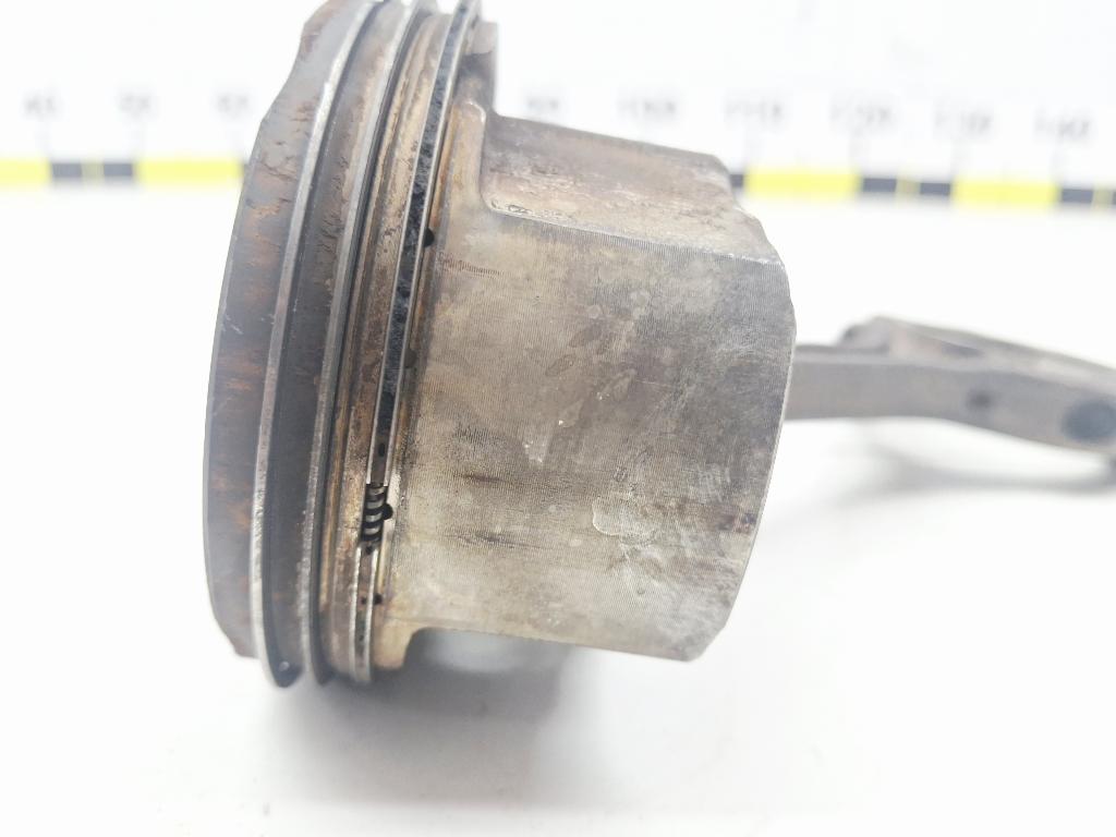 Поршень с шатуном, 1500 рублей, Пермь