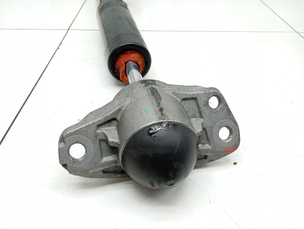 Амортизатор задний правый, 4000 рублей, Пермь