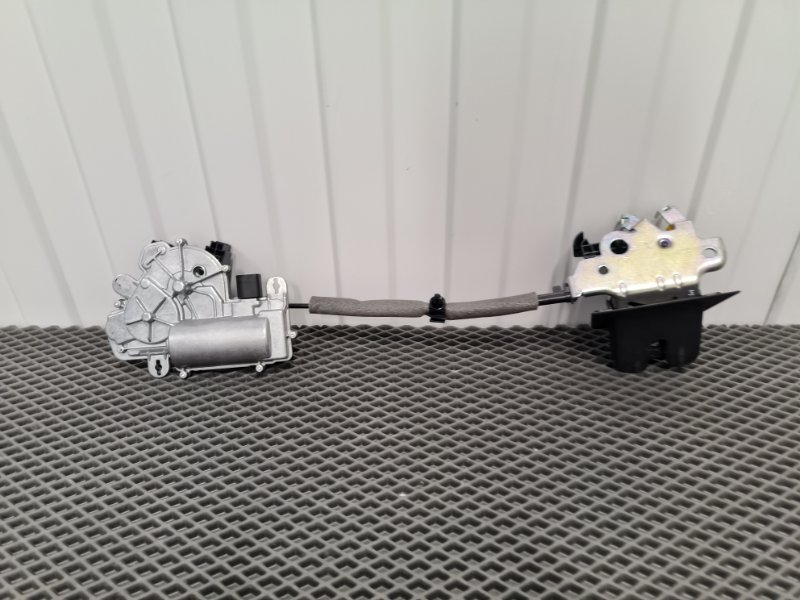 Замок багажника с доводчиком, 14000 рублей, Балашиха