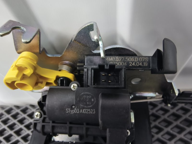 Замок багажника с доводчиком, 14000 рублей, Балашиха