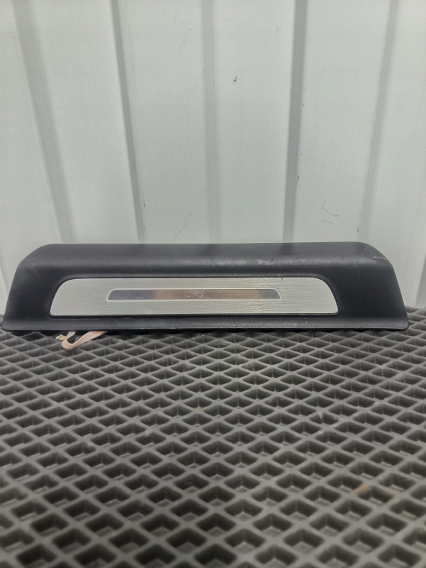 Накладка на порог салона, 6000 рублей, Балашиха