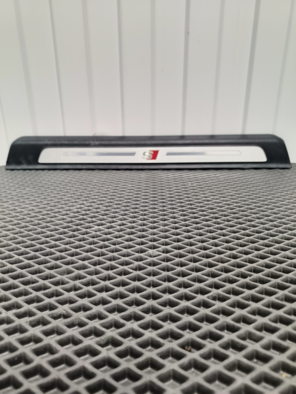 Накладка на порог салона, 8000 рублей, Балашиха