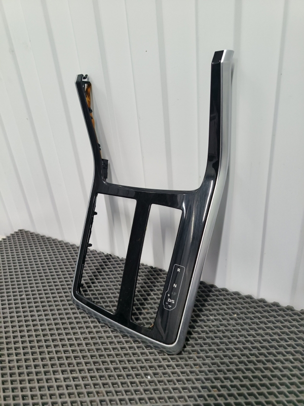 Накладка декоративная, 5000 рублей, Балашиха