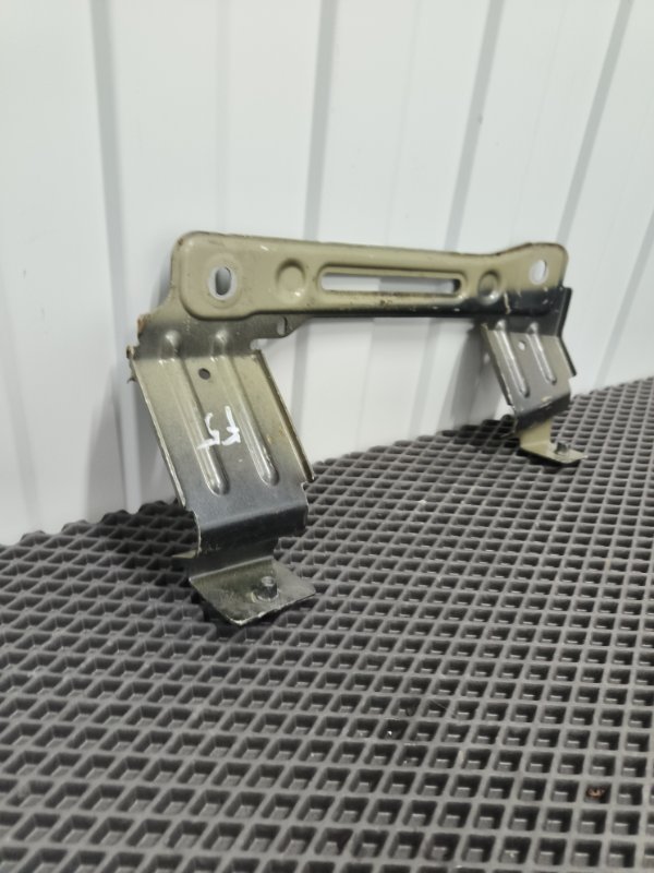 Кронштейн крыла, 4500 рублей, Балашиха