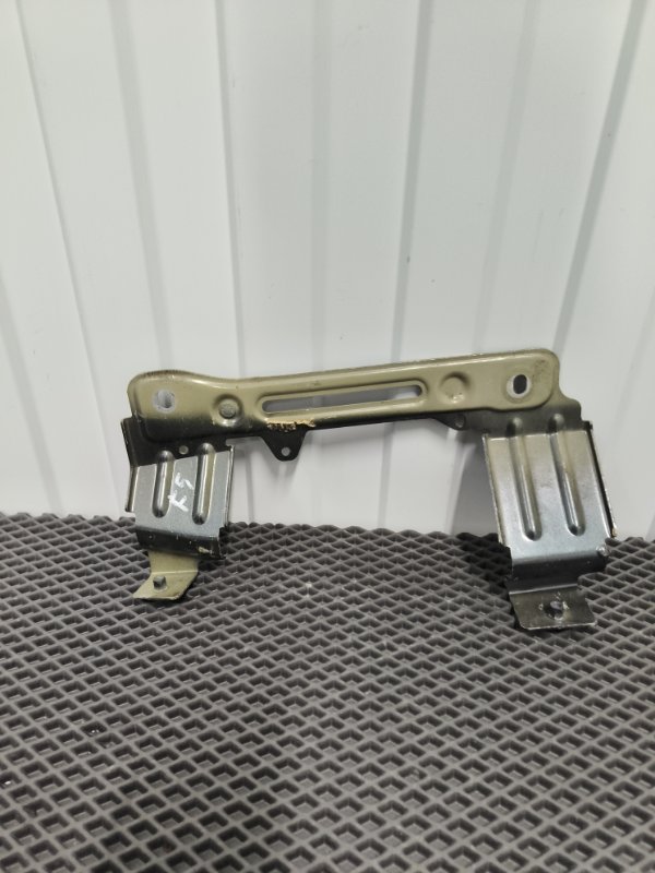 Кронштейн крыла, 4500 рублей, Балашиха