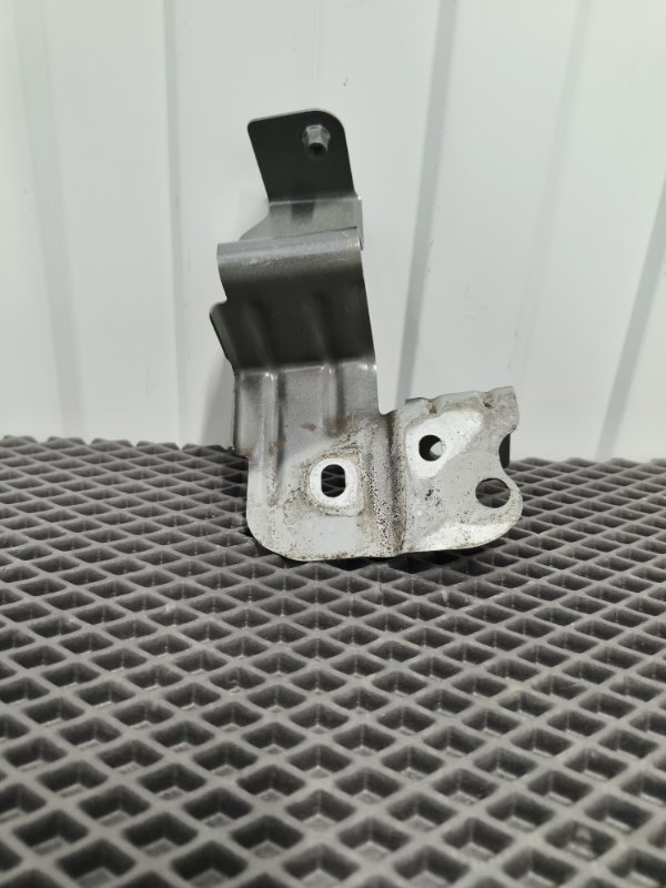 Кронштейн крыла, 2500 рублей, Балашиха