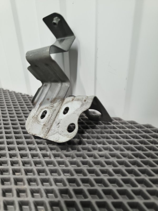 Кронштейн крыла, 2500 рублей, Балашиха