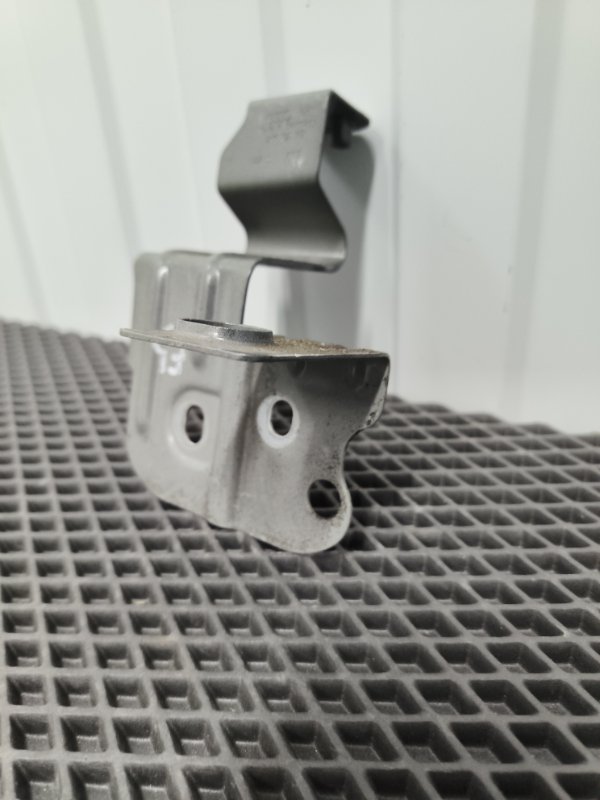 Кронштейн крыла, 2500 рублей, Балашиха