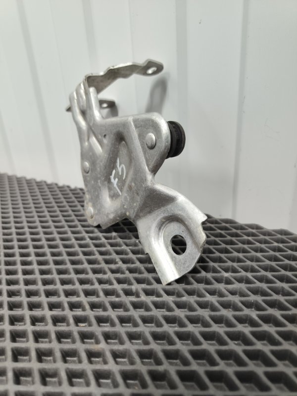 Кронштейн блока ABS, 2000 рублей, Балашиха