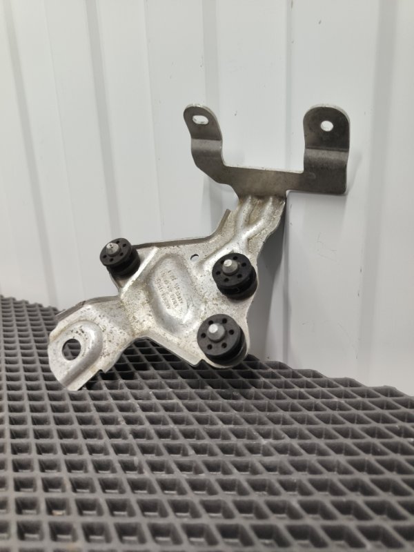 Кронштейн блока ABS, 2000 рублей, Балашиха