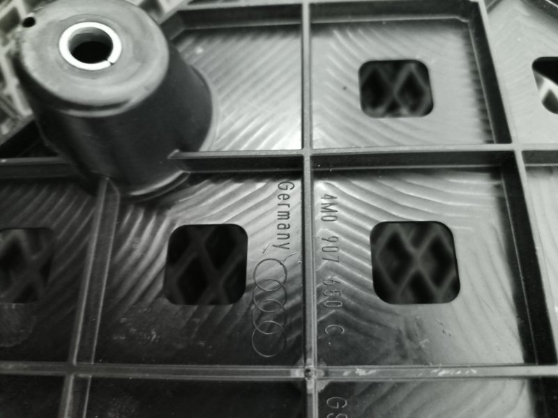 Кронштейн блока управления двигателем, 2000 рублей, Балашиха