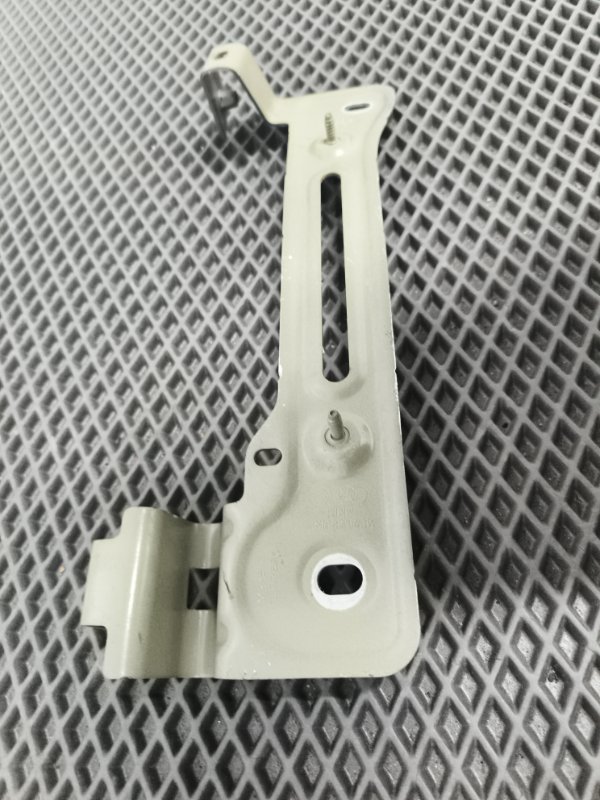 Кронштейн крыла, 2000 рублей, Балашиха