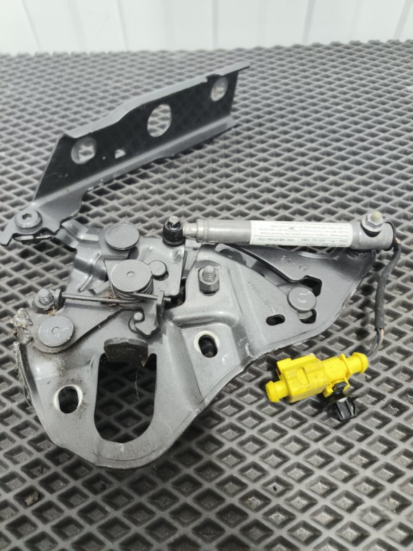 Петля капота, 9000 рублей, Балашиха