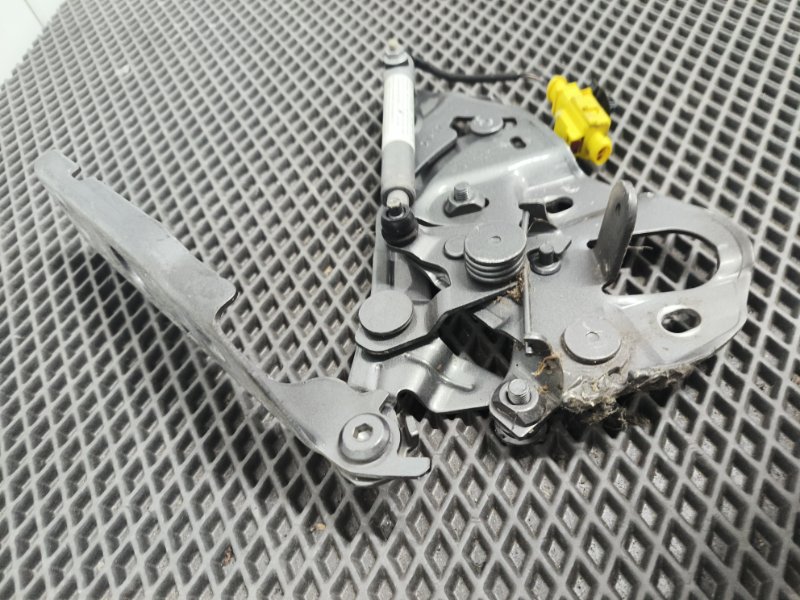 Петля капота, 9000 рублей, Балашиха