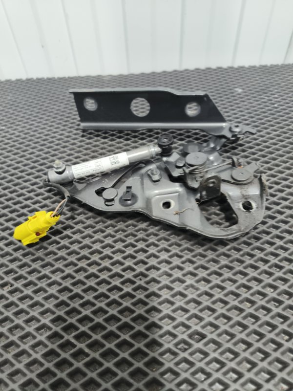 Петля капота, 9000 рублей, Балашиха