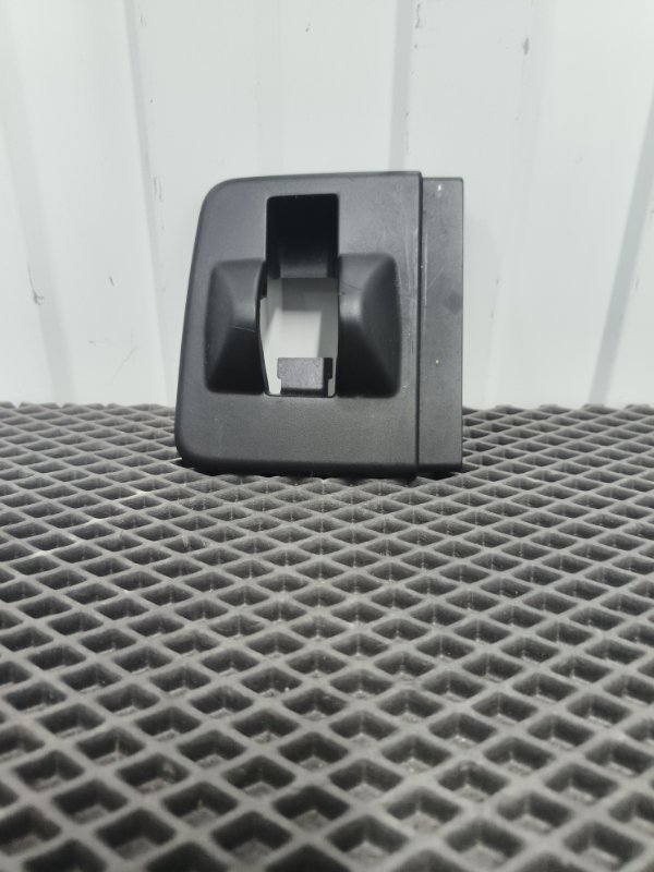 Заглушка крепления сиденья, 1000 рублей, Балашиха