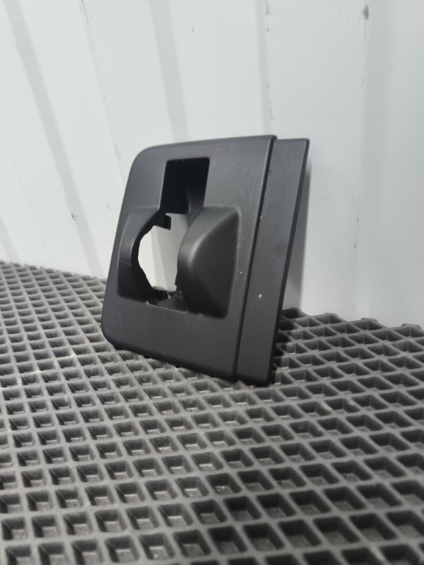 Заглушка крепления сиденья, 1000 рублей, Балашиха