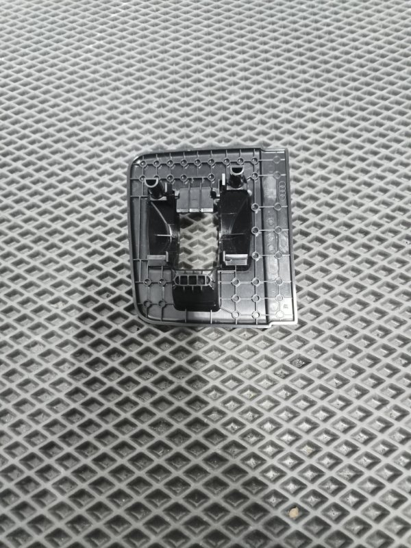 Заглушка крепления сиденья, 1000 рублей, Балашиха