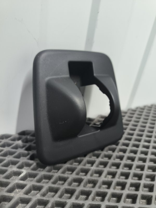 Заглушка крепления сиденья, 1000 рублей, Балашиха