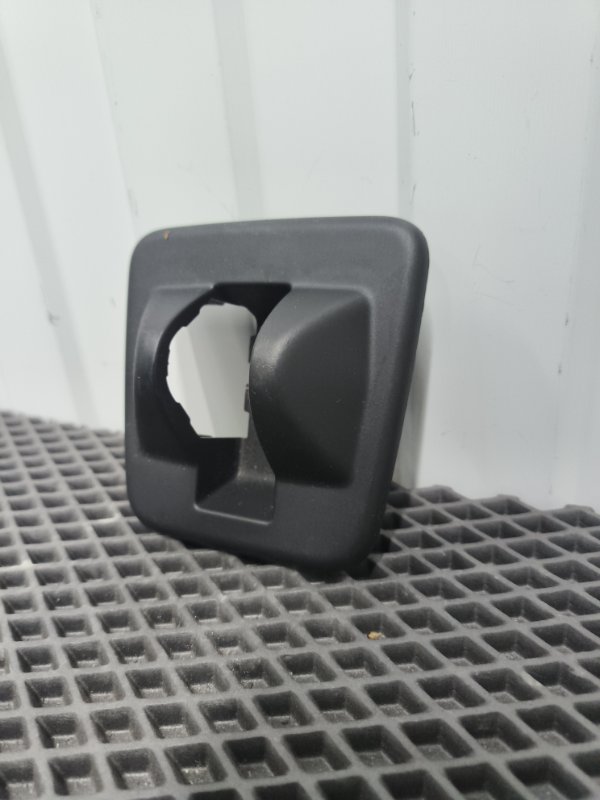 Заглушка крепления сиденья, 1000 рублей, Балашиха