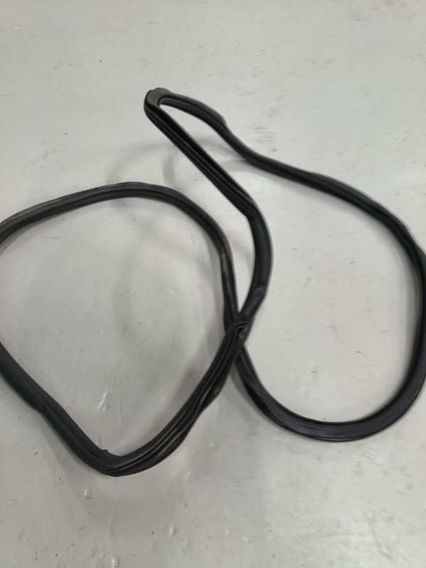 Уплотнительная резинка боковой двери, 2000 рублей, Балашиха