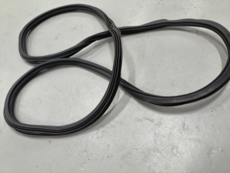 Уплотнительная резинка боковой двери, 2000 рублей, Балашиха