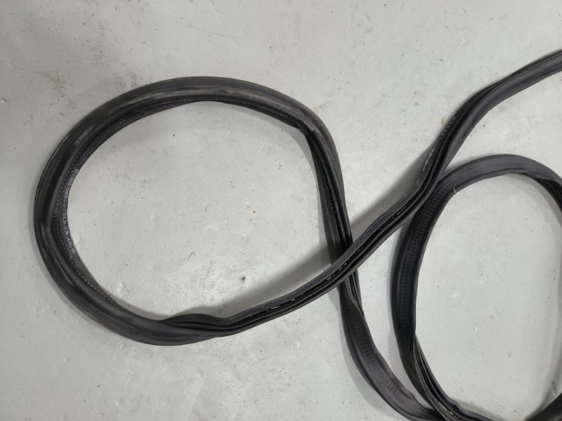 Уплотнительная резинка двери багажника, 2000 рублей, Балашиха