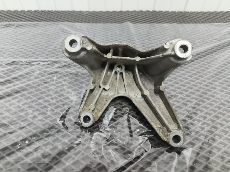 Кронштейн двигателя, 2500 рублей, Балашиха