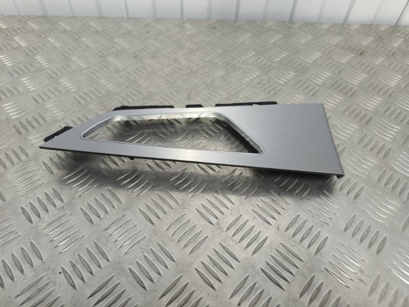 Накладка декоративная, 5000 рублей, Балашиха