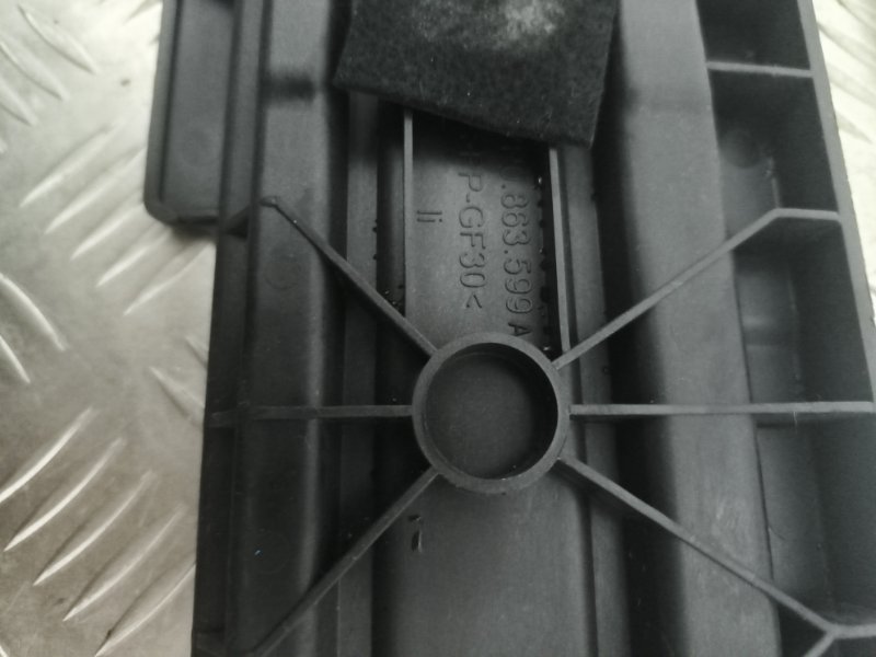 Кронштейн полки багажника, 500 рублей, Балашиха