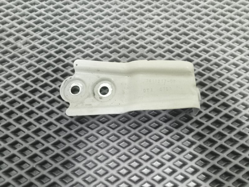 Кронштейн крыла, 2300 рублей, Балашиха