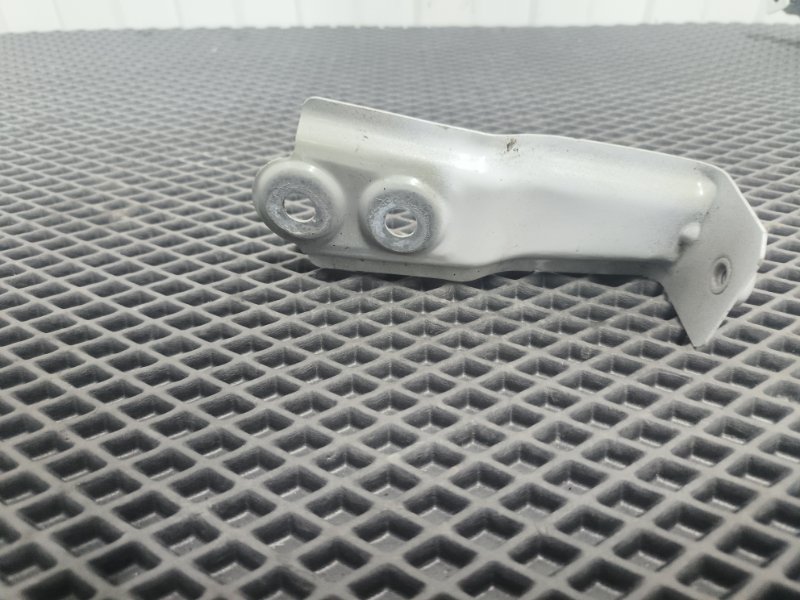 Кронштейн крыла, 2300 рублей, Балашиха