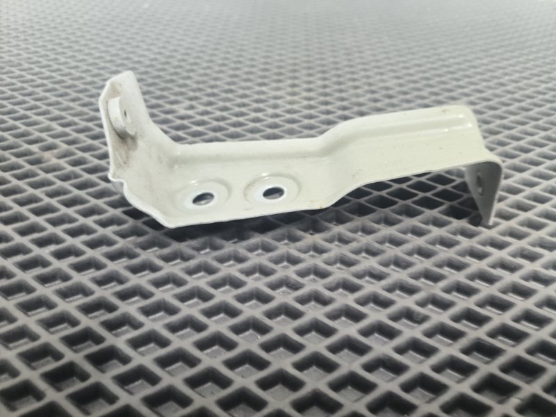 Кронштейн крыла, 1800 рублей, Балашиха